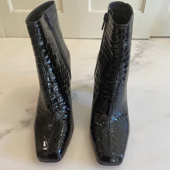 Katy Perry Hollow Heel Bootie in Black, Size 6 - Picture 1 of 3